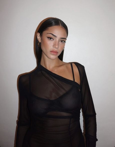 Luna Blaise hd actress gallery