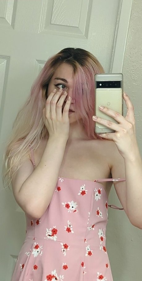 oncloud e pornstar hot photo