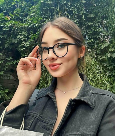 jessicamiller111 model free photos