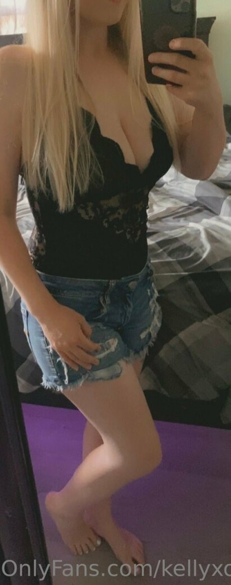 kellyxoxo85 beautiful pornstar image