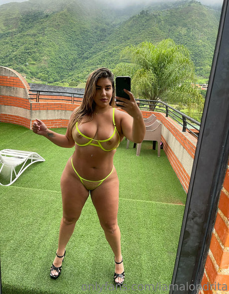 iamalondrita model picture