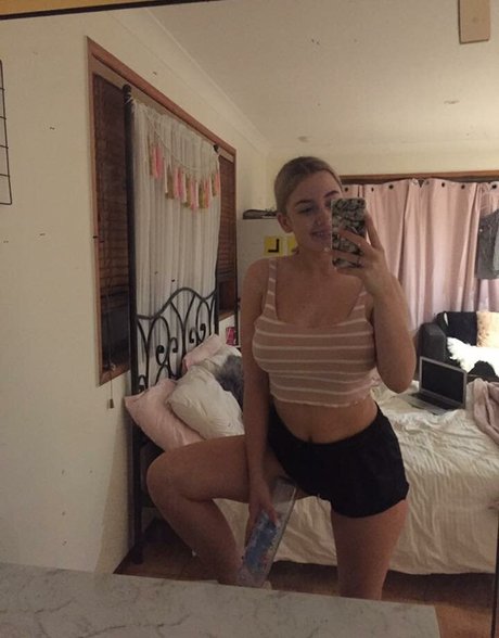 Tahlia A erotic pornstar photos