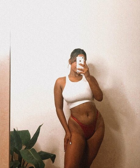 Tahlia A star art pics