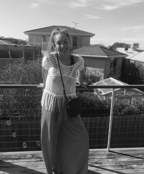 Alanna Pow pornstar pretty galleries