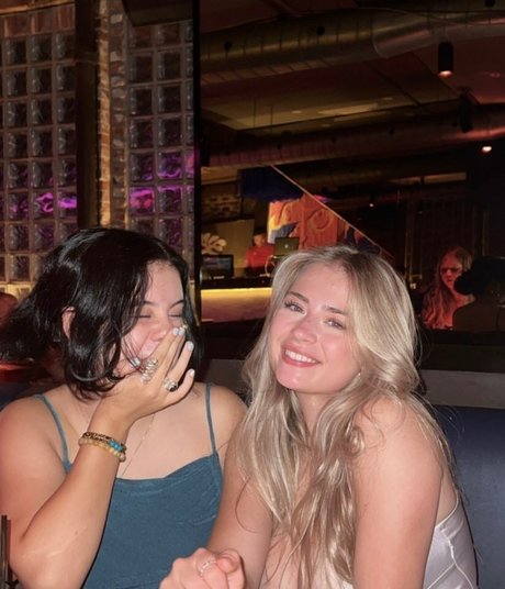 Katia A pornstar sex img