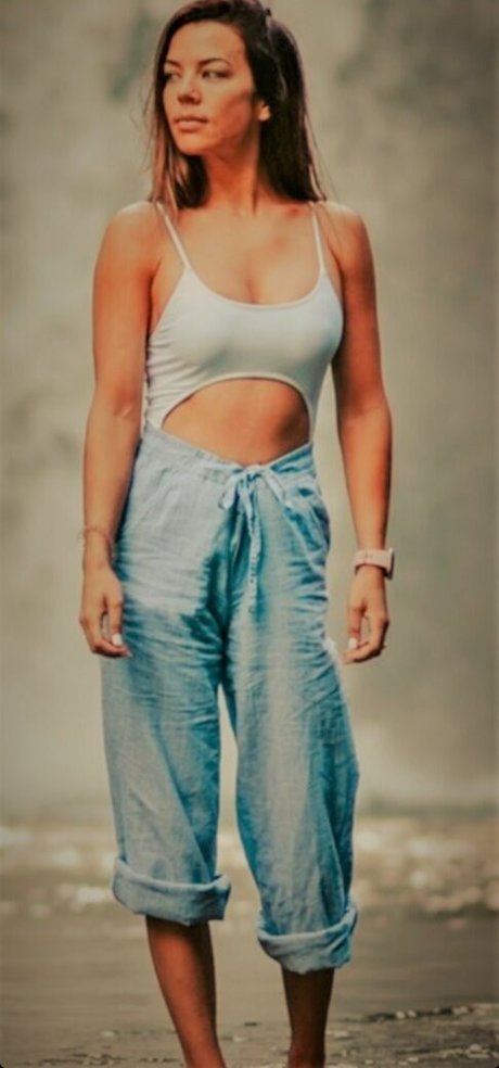 Jackie Redmond erotic model picture