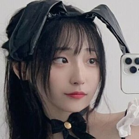 Awwni sexy model photos