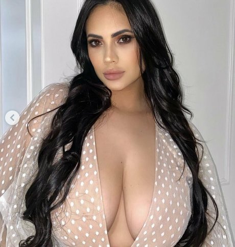 bbw brunette onlyfans sexy nude gallery