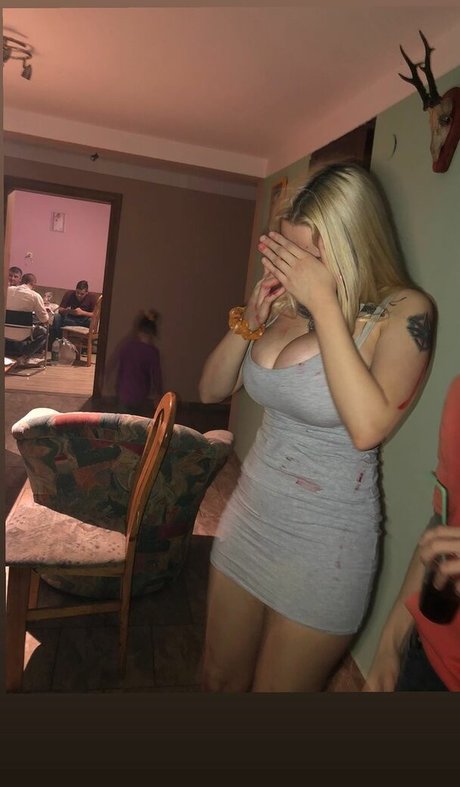 suzizvonar porn star picture