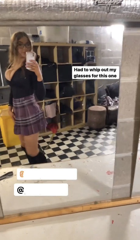 Alida Moya pretty pornstar picture