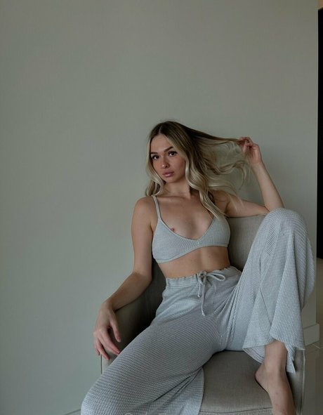 cassidyraw model pornographic archive