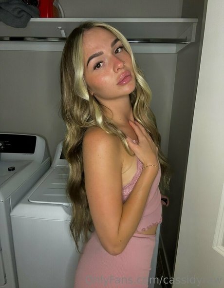 cassidyraw model nude pic