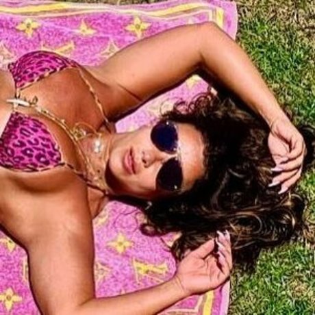 Viviane Araujo model high quality pic