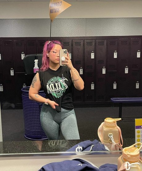 18 year old onlyfans best photo