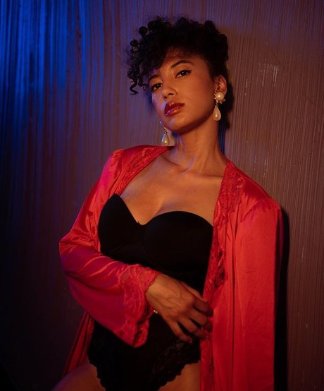 Andy Allo free model image