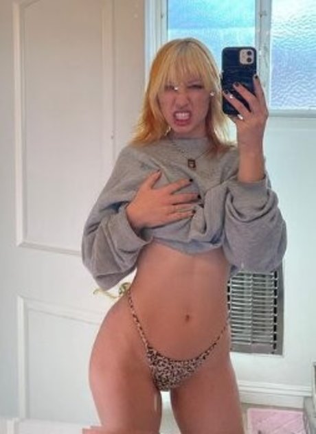 Cami Petyn pornstar erotic photos