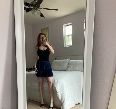 Francesca Capaldi sexy model galleries