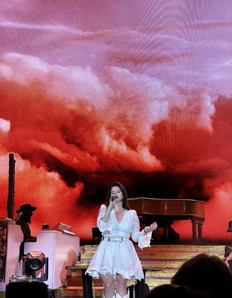 Lana Del Rey best model archive