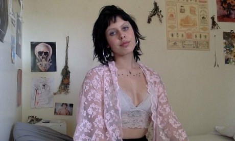 wormsinmyclownsuit pornstar adult pics