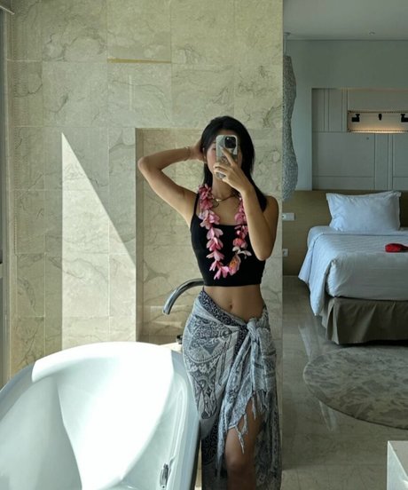 Dadacafe free model picture