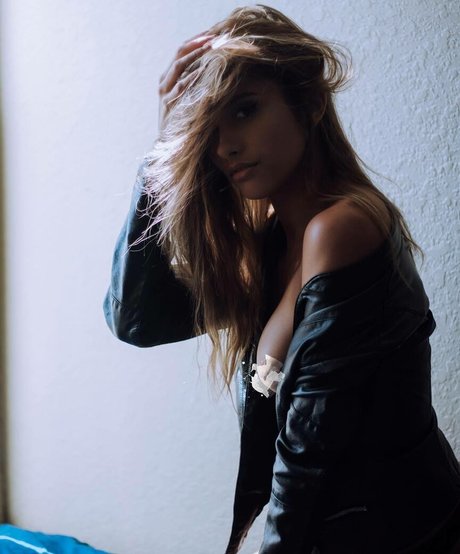 Alyssa Lopez top star gallery