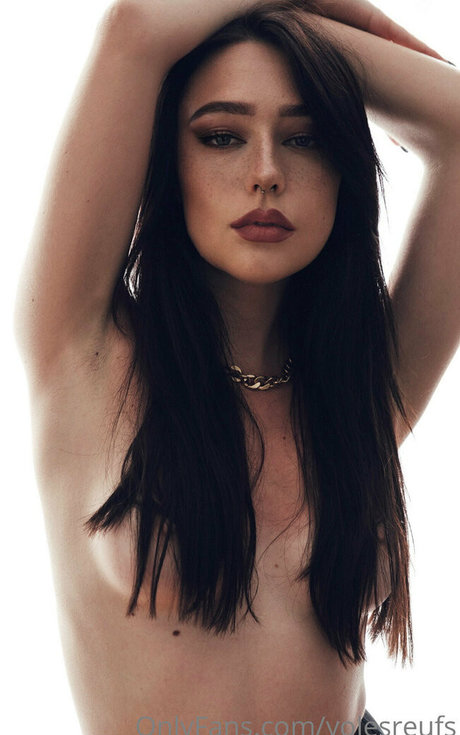 yolesreufs free actress galleries