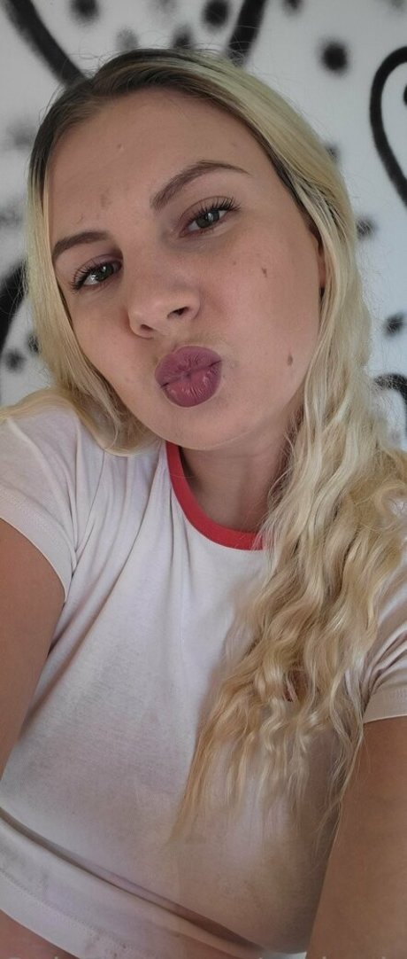 huge shemale onlyfans hot pic