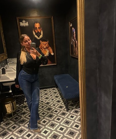 katyshka2208 model adult pics