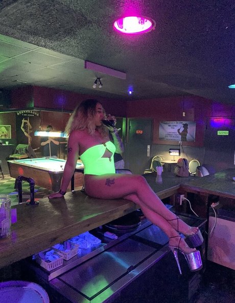 nadia bynature high quality pornstar picture