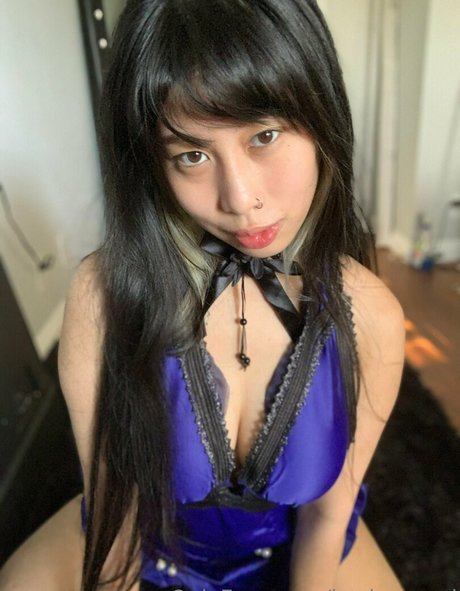 kushqueenj Quick model image