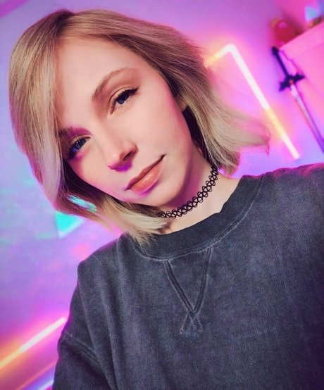 Missclick Gaming pornstar naked pics