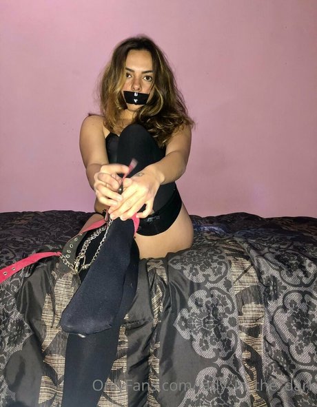 lady in the dark pornstar hd picture