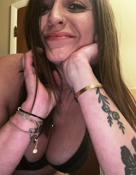 effiesworld art model galleries