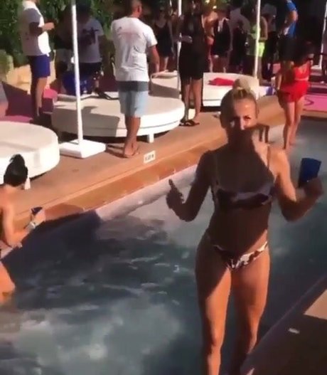 Leah Williamson pornstar nude gallery