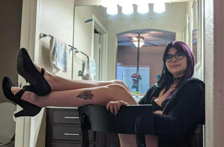 violet613videos model nude pictures