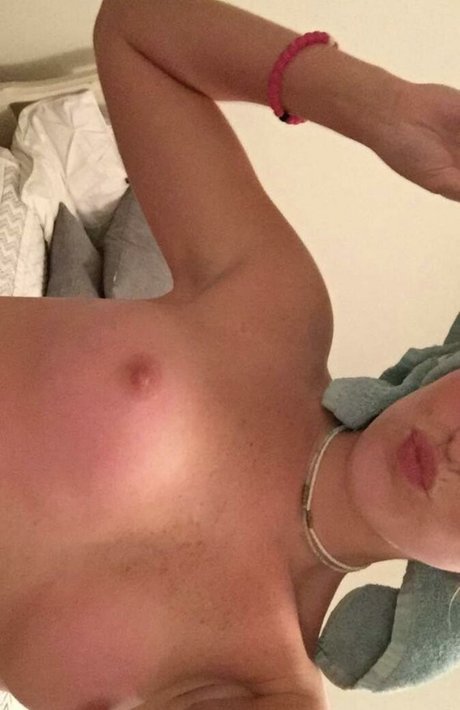 Useless cum bucket model hot photo