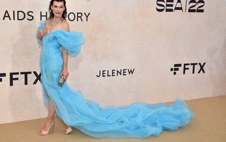 Milla Jovovich top actress galleries