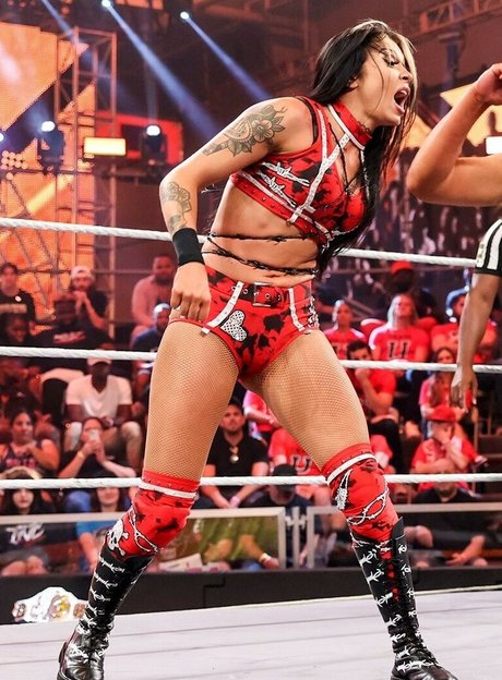 Cora Jade erotic actress image