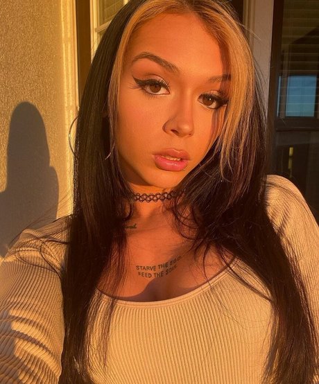 Cora Jade best star photo