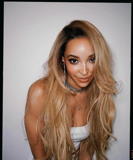 Tinashe perfect star gallery