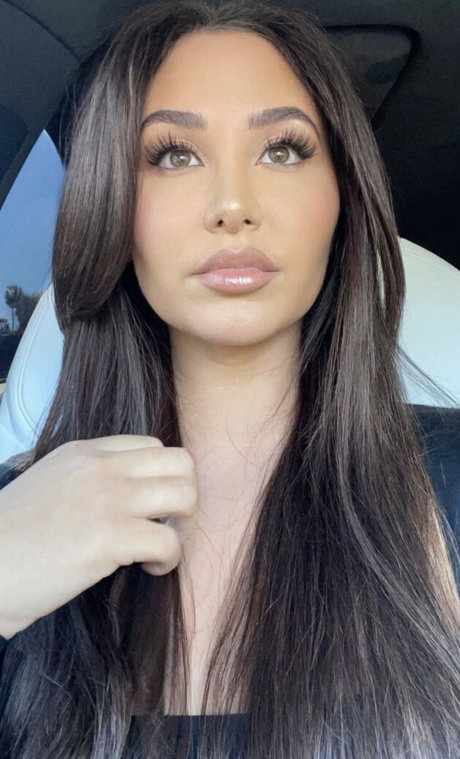 Catherine Mcbroom pretty model photos