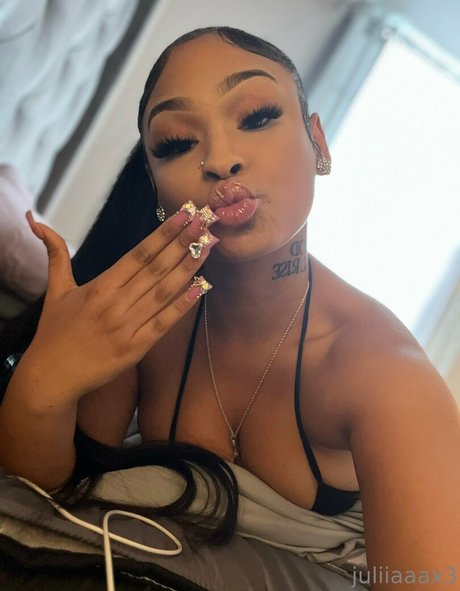 yell0wp0rntapez nice pornstar image