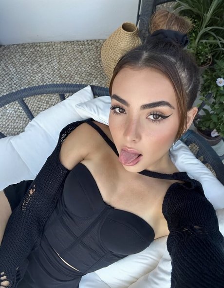 BotezLive pretty star galleries