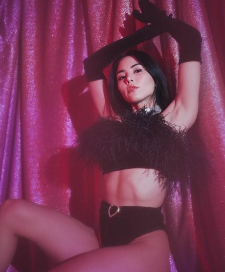 Anna Akana free model picture