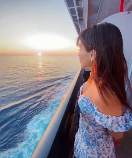 tanned onlyfans exclusive galleries