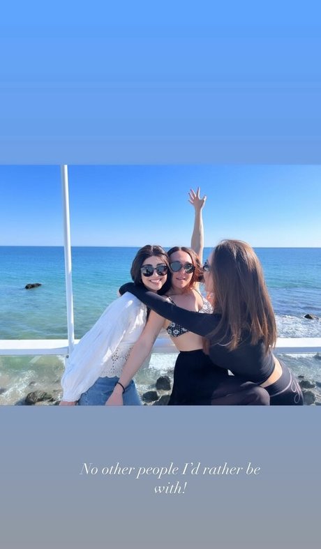 Alexa Mansour pornographic model galleries