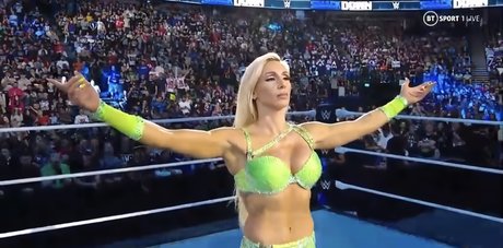 unexpected onlyfans beautiful photo