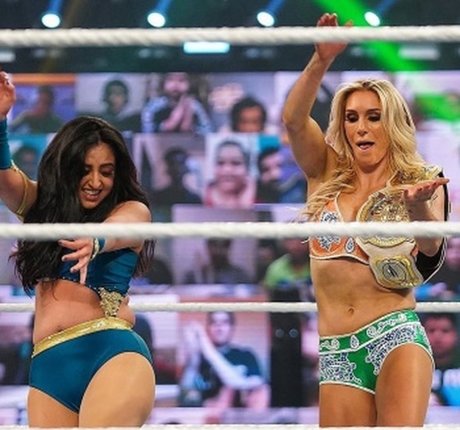 Charlotte Flair pretty star img