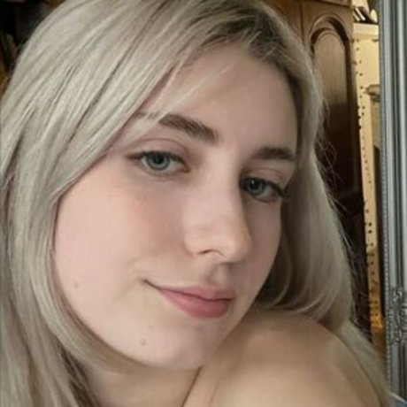 aliceinwonderland xo adult model photos