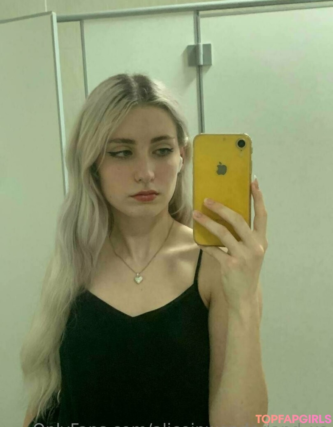 aliceinwonderland xo best star pics